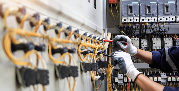Professional Electrician technician working in Oronoco, MN